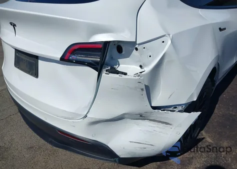 2021 Tesla Model Y Long Range Dual Motor All-Wheel Drive from USA, damaged, VIN 5YJYGDEE1MF271537